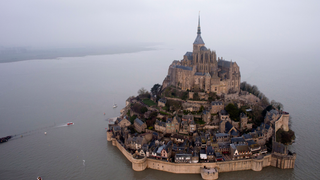 "Supertide" Creates Dramatic Temporary Island Off The Coast Of France